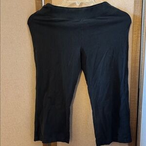 Champion Black Athletic capris small